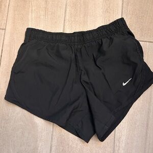 Nike girls dry fit shorts size small